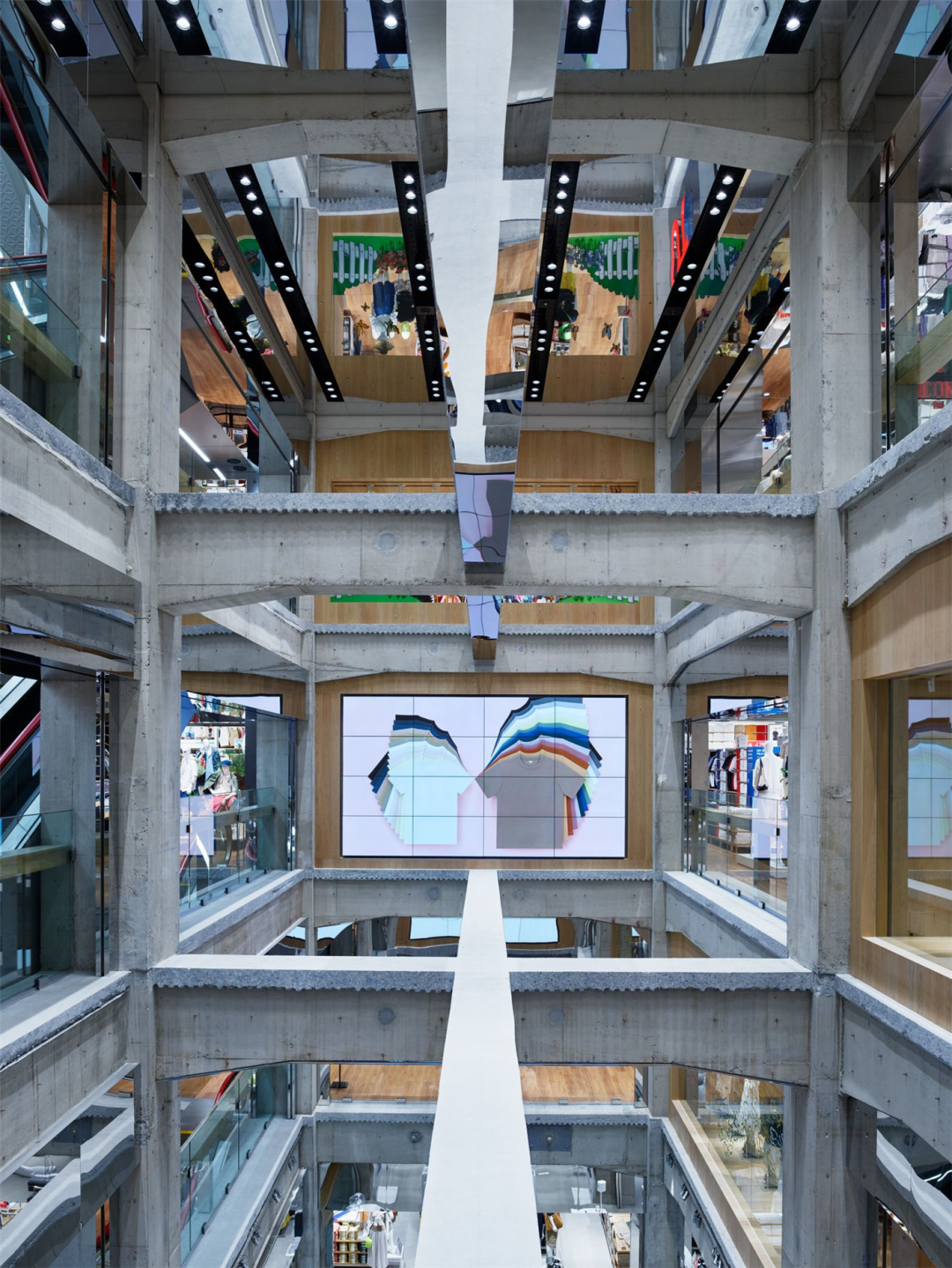 UNIQLO全球最大旗艦店開幕，東京銀座Marronnier Gate Ginza 2╱Herzog & de Meuron