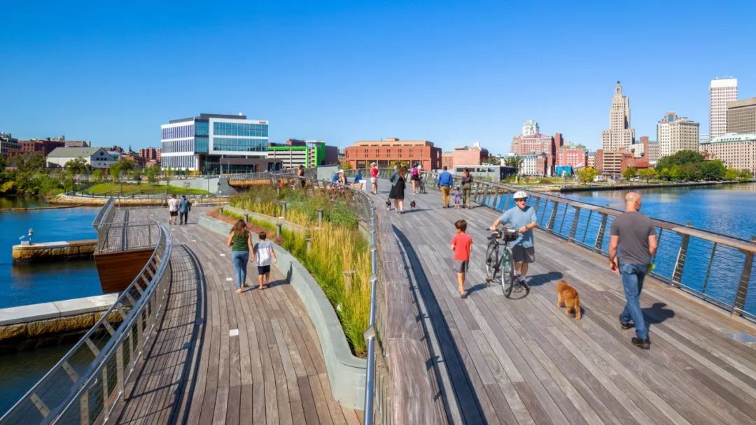 彎曲人行步橋,將被切斷的串連城市空間的景觀人行步橋╱Buro Happold + inFORM Studio 彎曲人行步橋,將被切斷的串連城市空間的景觀人行步橋╱Buro Happold + inFORM Studio