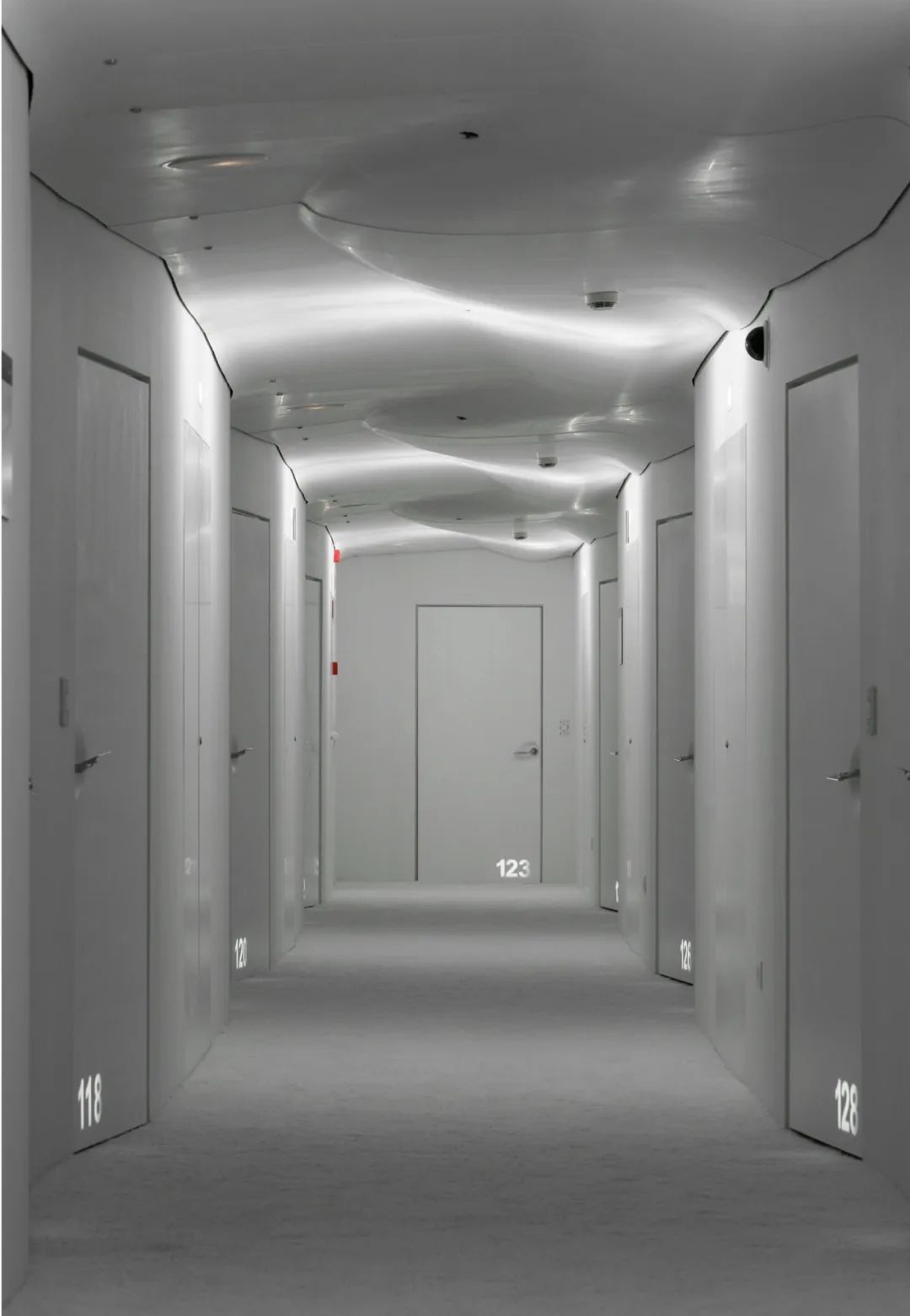 馬德里Puerta America酒店房間室內設計／Zaha Hadid