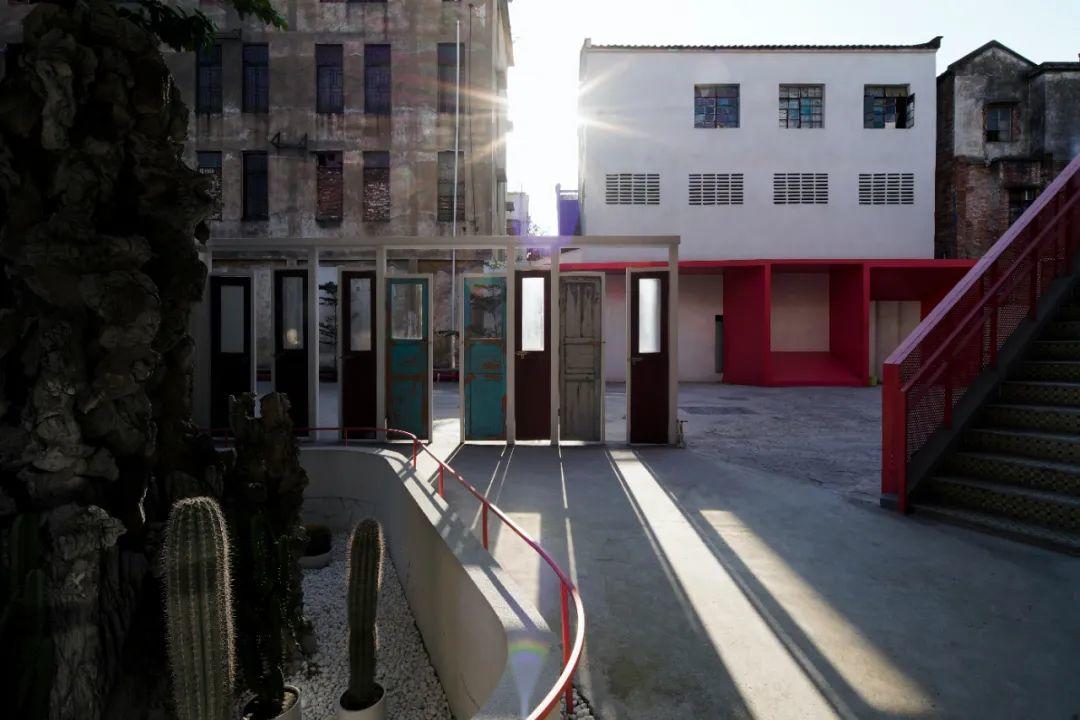 新舊材料的拼貼