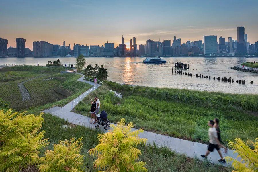 紐約獵人角南濱水公園 Hunter’s Point South Park 