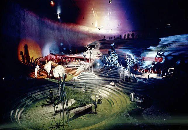 Underground Exhibition Space (A Space for “Humans”)