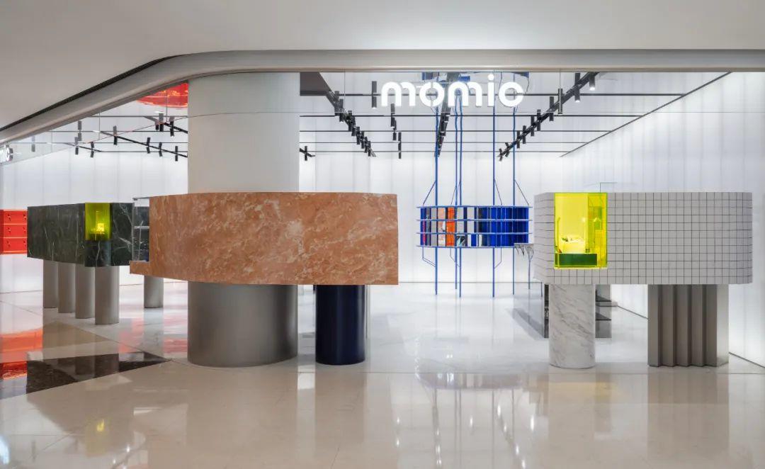 MOMIC 手錶品牌集合店 商空室設／西濤設計工作室