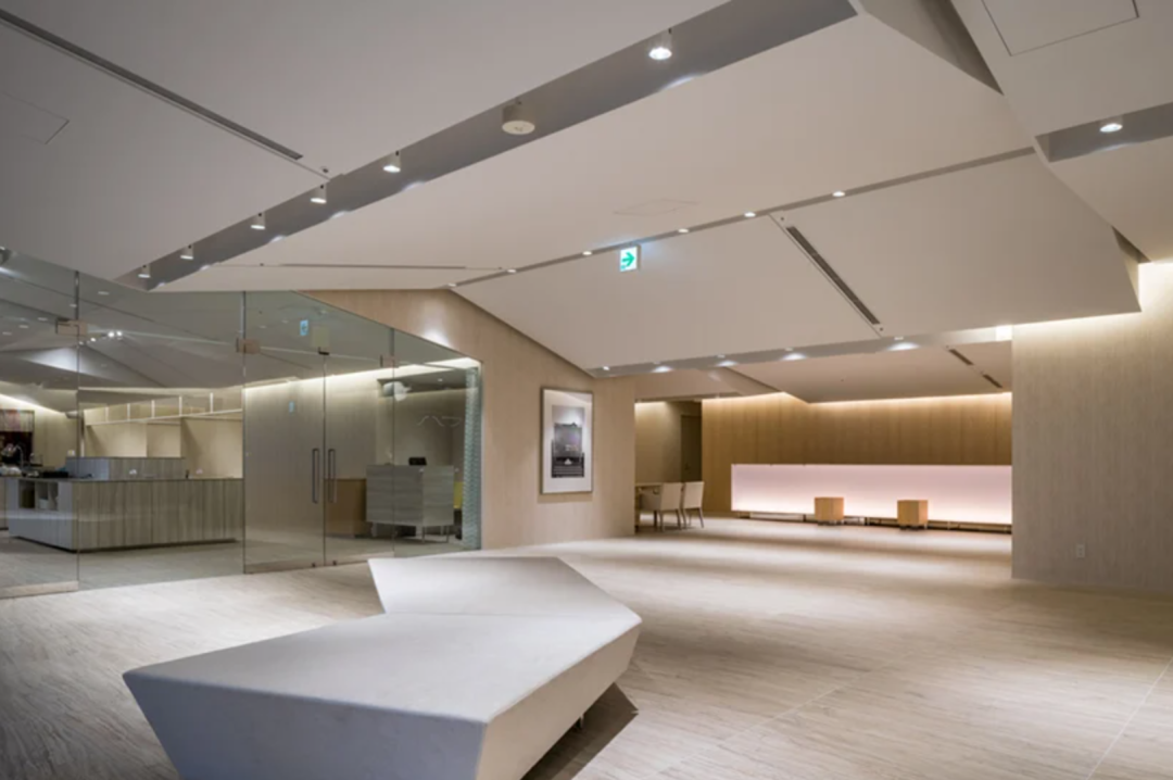 大阪Hotel Royal Classic Osaka／隈研吾