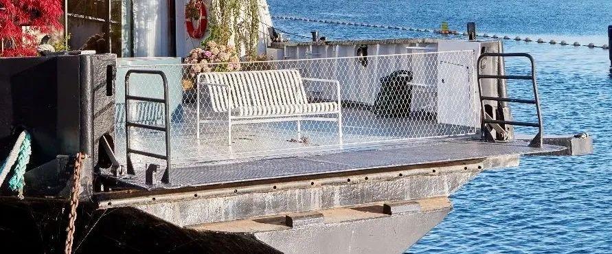 Bjarke Ingels 與他在「SS Ingels」遊艇上的家