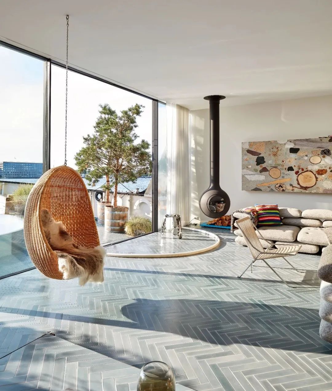 Bjarke Ingels 與他在「SS Ingels」遊艇上的家