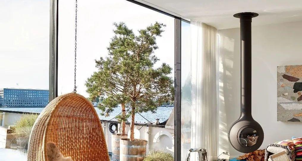 Bjarke Ingels 與他在「SS Ingels」遊艇上的家