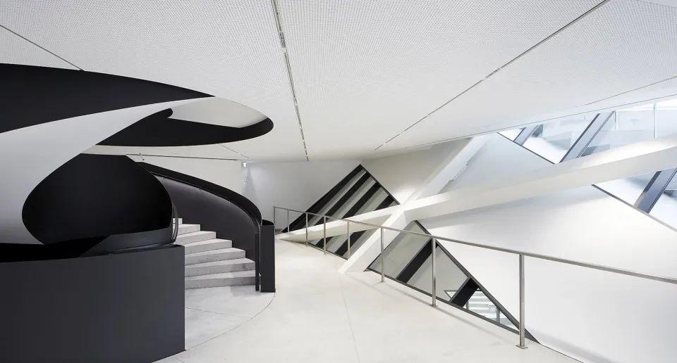 ，立陶宛當代美術館 Lietuvos Lietuva Vilnius MO Modern Art Museum／Studio Daniel Libeskind