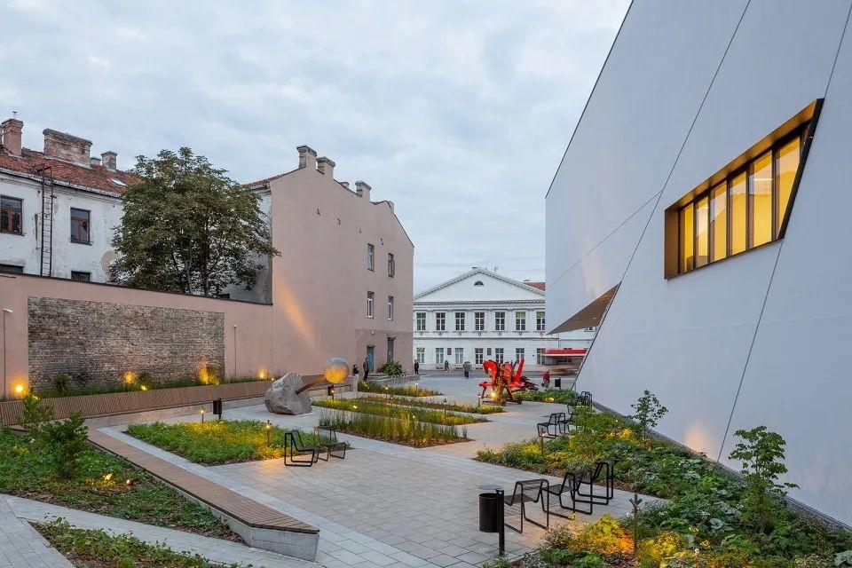 ，立陶宛當代美術館 Lietuvos Lietuva Vilnius MO Modern Art Museum／Studio Daniel Libeskind
