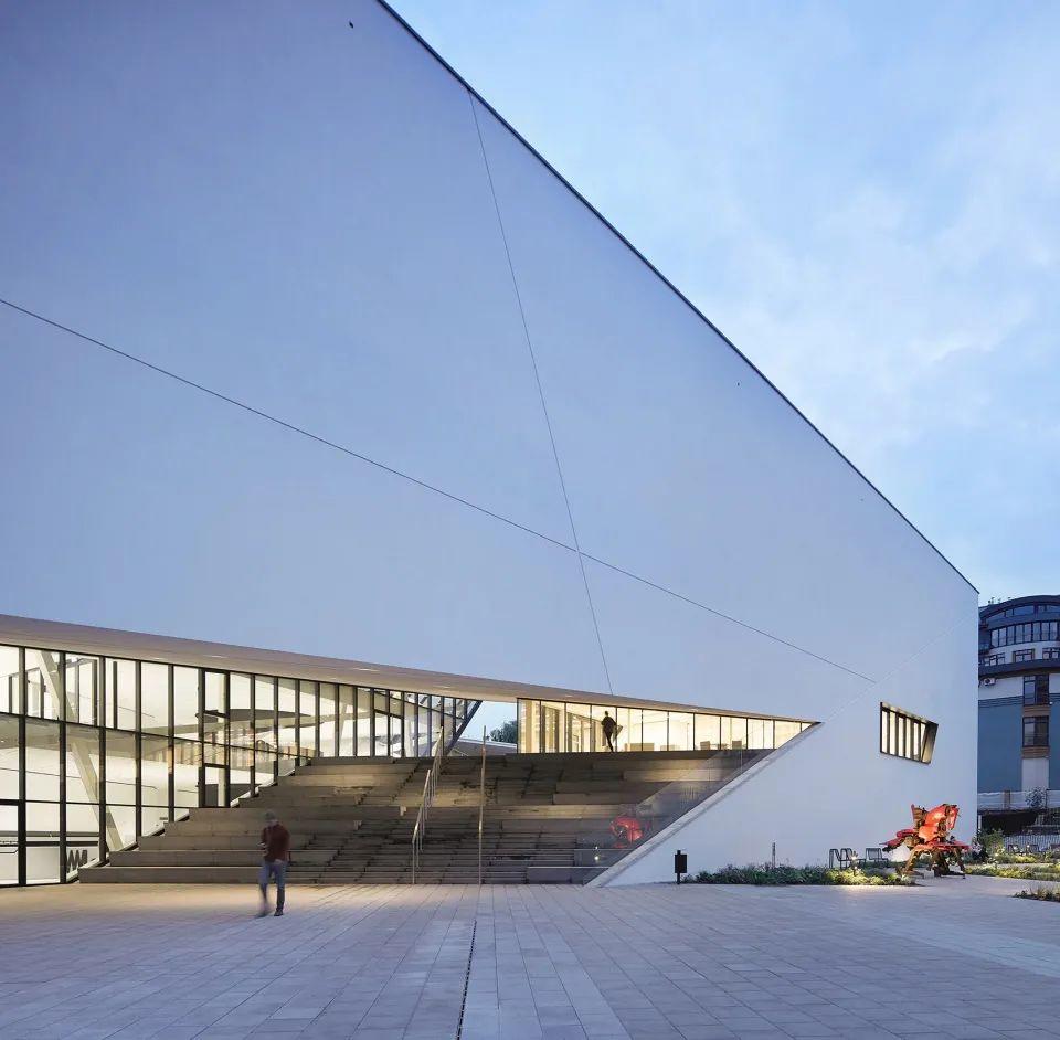 ，立陶宛當代美術館 Lietuvos Lietuva Vilnius MO Modern Art Museum／Studio Daniel Libeskind
