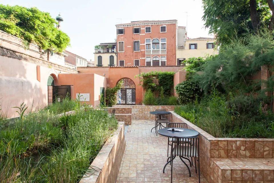 花園前部 威尼斯活生潟湖景觀設計 Venice Garden Landscape Design Laguna Viva／Assemble Studio