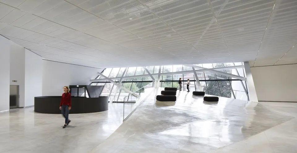 ，立陶宛當代美術館 Lietuvos Lietuva Vilnius MO Modern Art Museum／Studio Daniel Libeskind