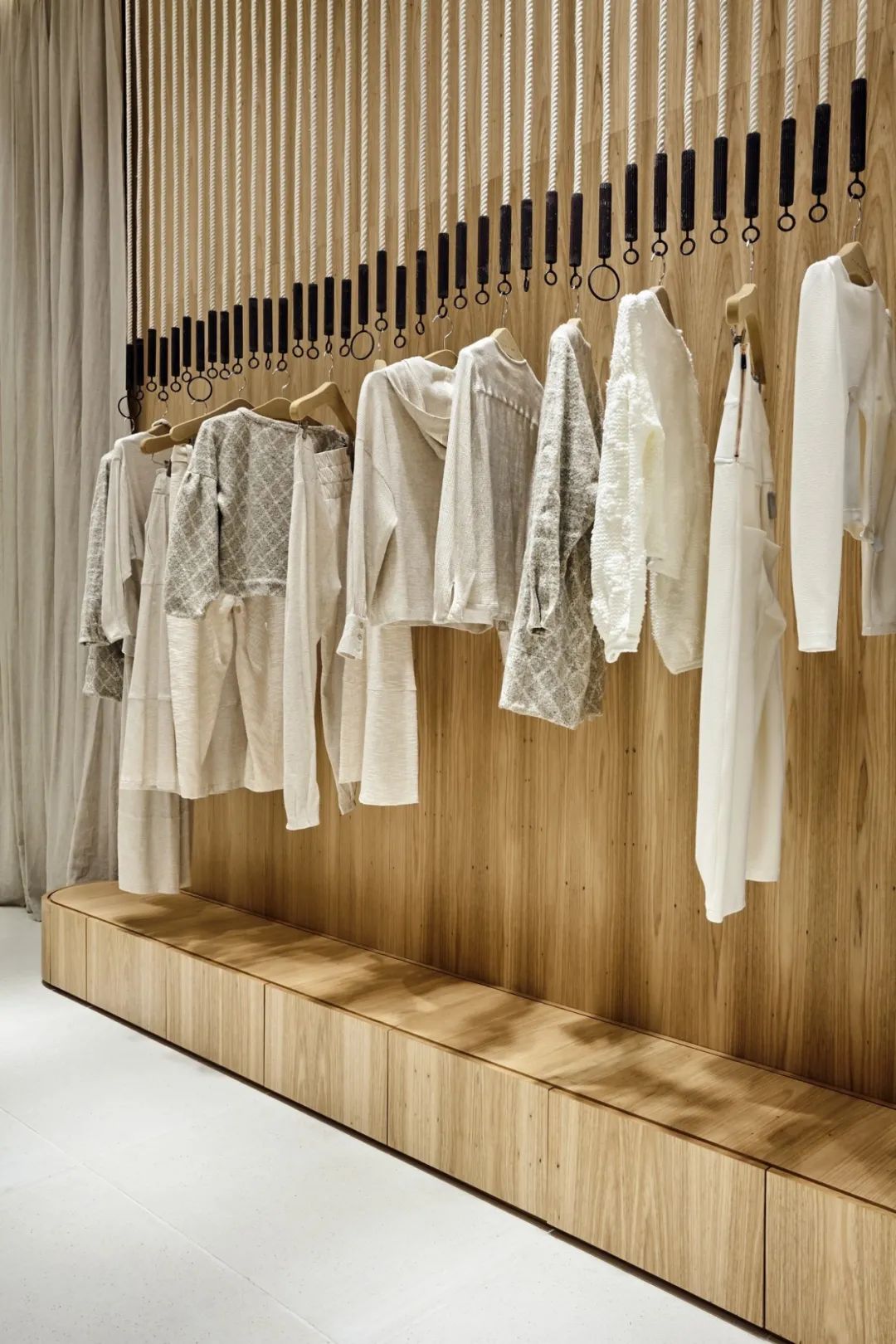 巴西聖保羅旗艦店室內設計 A. Niemeyer Iguatemi São Paulo interior design／Carolina Maluhy & Partners