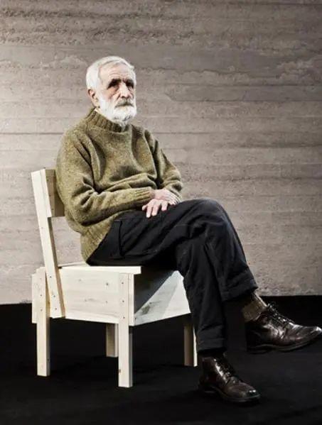 義大利設計大師Enzo Mari,2020年10月19日在米蘭聖拉菲爾醫院去世,享年88歲