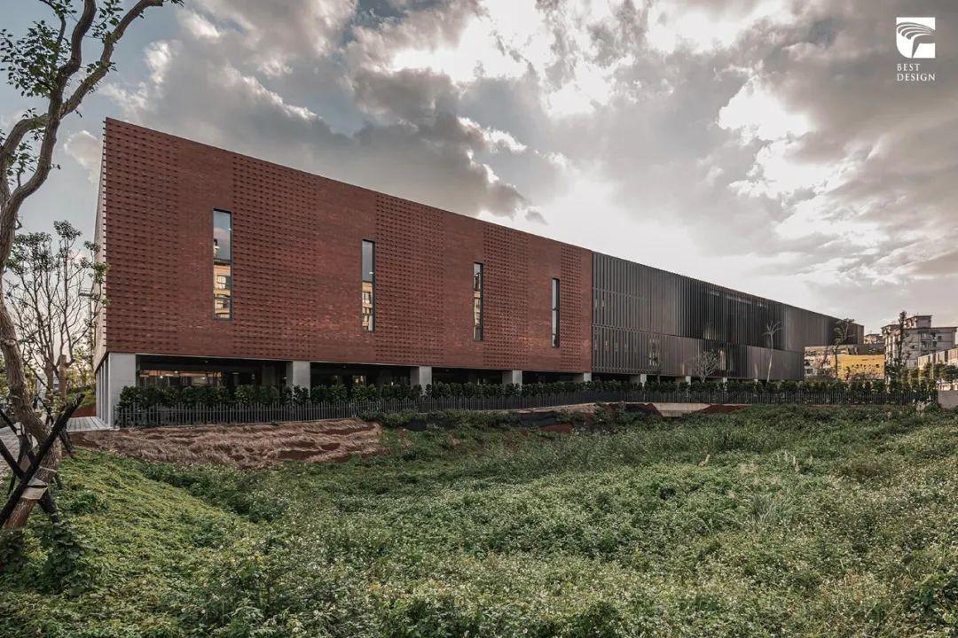 2020金點設計獎 新北市馬禮遜美國學校室內設計／禾重建築設計