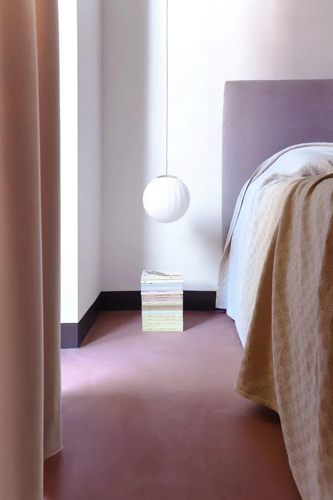 地面採用微水泥Topciment 義大利羅馬公寓住宅室內設計 Italy Rome Retroscena Apartment interior design/La Macchina Studio