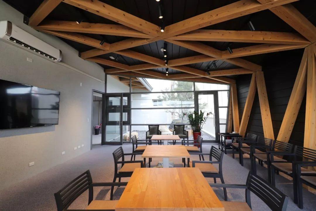 瑞柏盛大樓室內空間／開務聯合建築師事務所