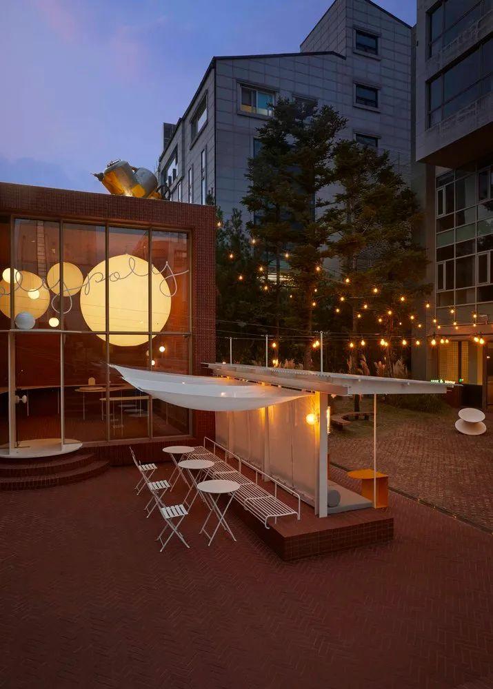 戶外用餐區域 首爾餐廳Roly Poly Cotto/studioVASE
