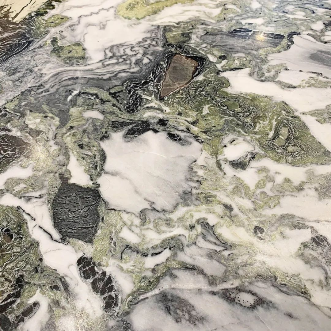 GEO low coffee table 矮桌｜茶几／Christophe Delcourt