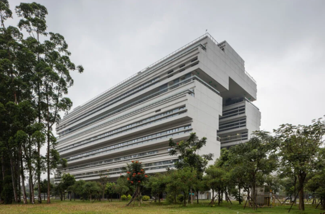 汕頭大學新醫學院大樓／Herzog & de Meuron
