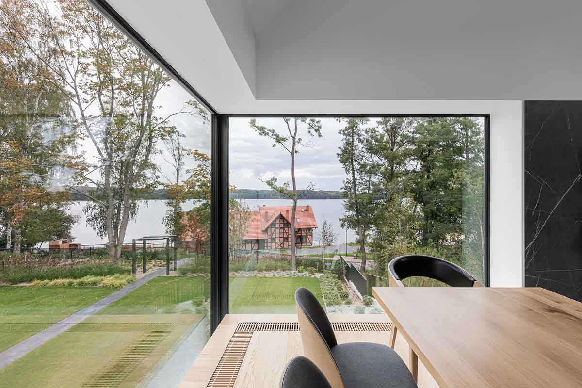 波蘭湖畔私人住宅／MAKA.STUDIO