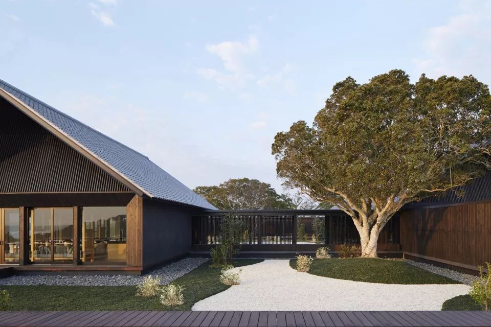 山野中的度假勝地，安縵伊沐溫泉度假村／Kerry Hill Architects