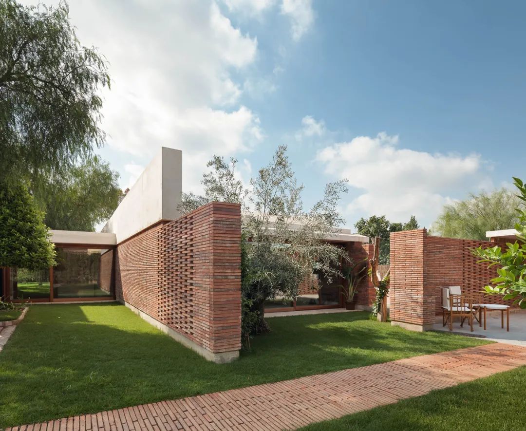 西班牙磚構造建築IV House私人住宅／MESURA