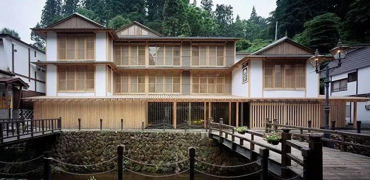 隈研吾 |藤屋旅館