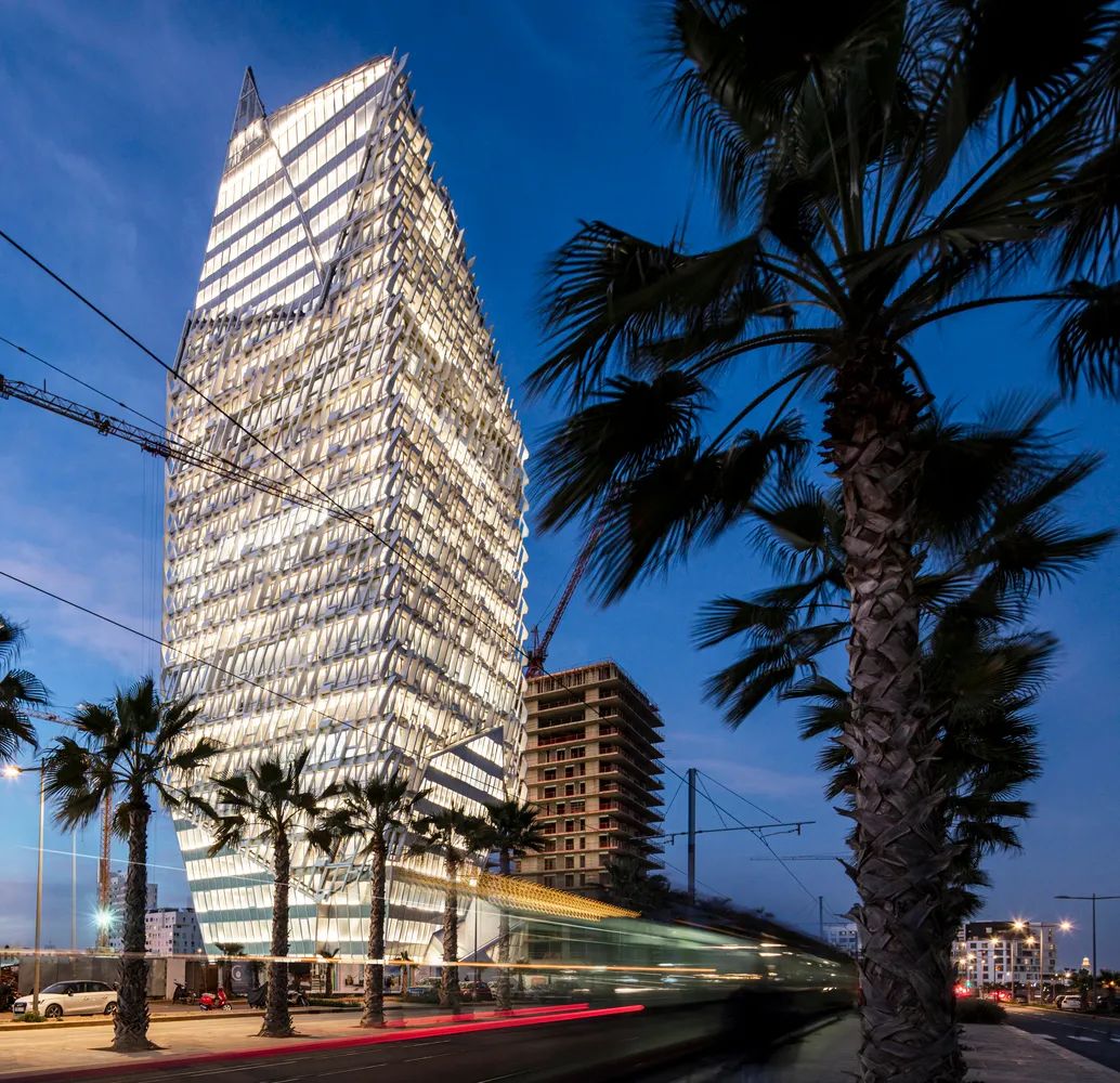 Casablanca Finance City Tower卡薩布蘭卡金融城大樓／Morphosis