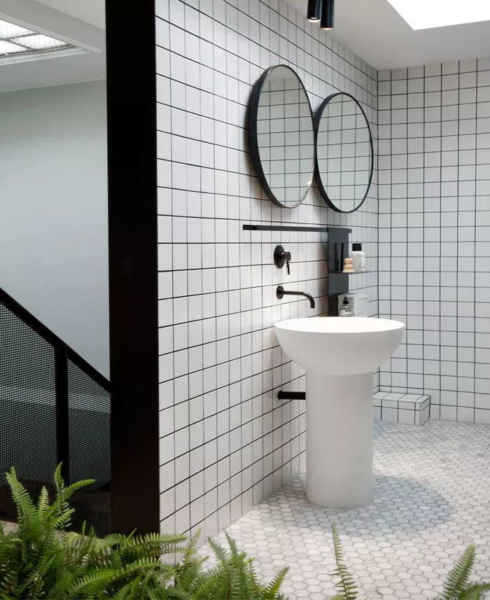 洗手間，The Red Roaster Coffee House咖啡廳／Studio C102+The Stella Collective