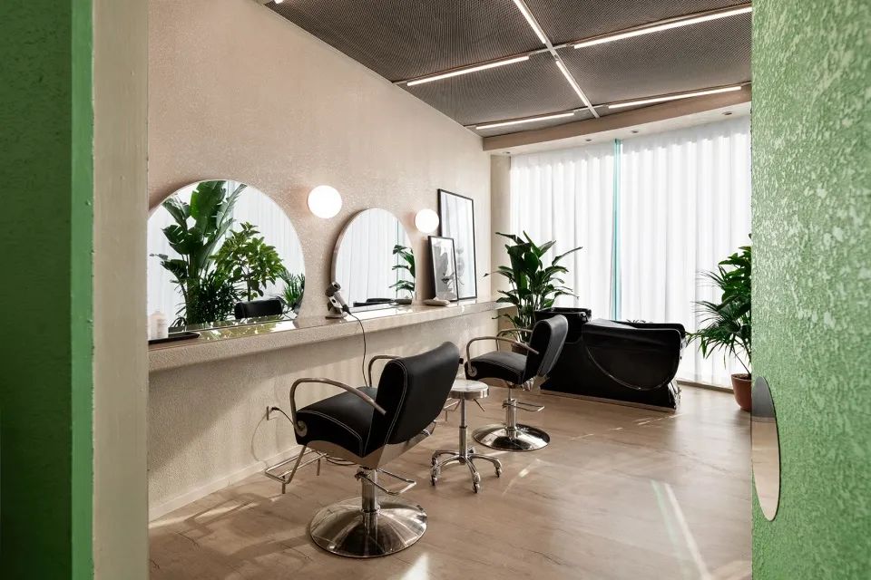 VIP室 ，EGO日式美髮館室內設計／意思建築