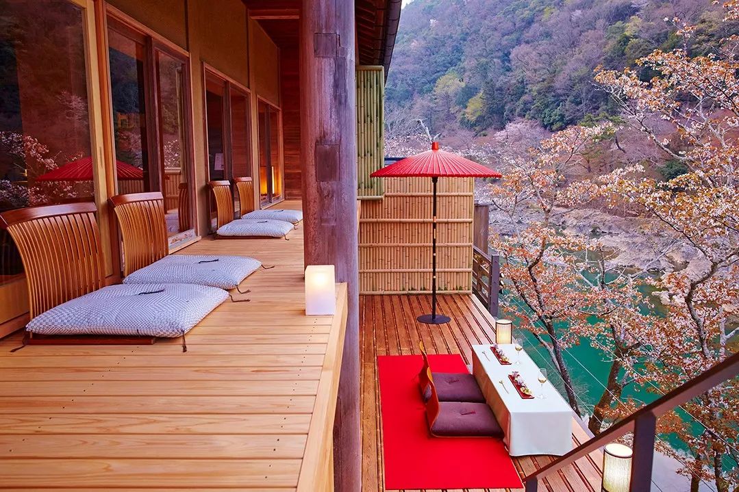 露天陽台坐席 虹夕諾雅京都 Hoshinoya Kyoto