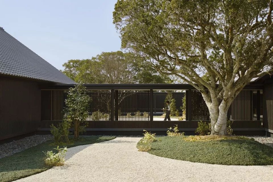 山野中的度假勝地，安縵伊沐溫泉度假村／Kerry Hill Architects