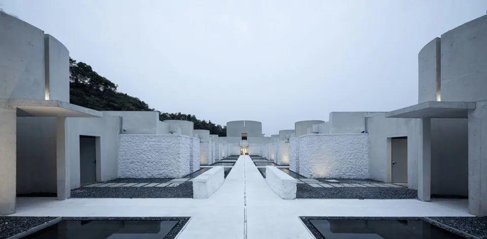 湯山雲夕博物紀溫泉酒店／張雷聯合建築事務所