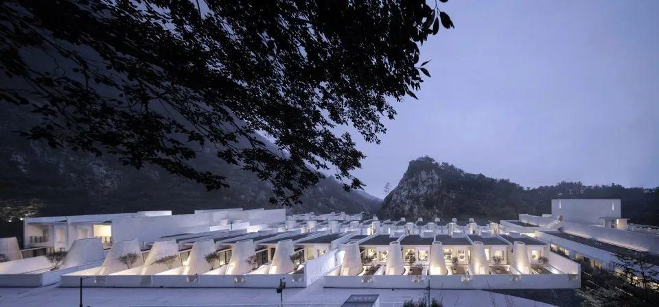 湯山雲夕博物紀溫泉酒店／張雷聯合建築事務所