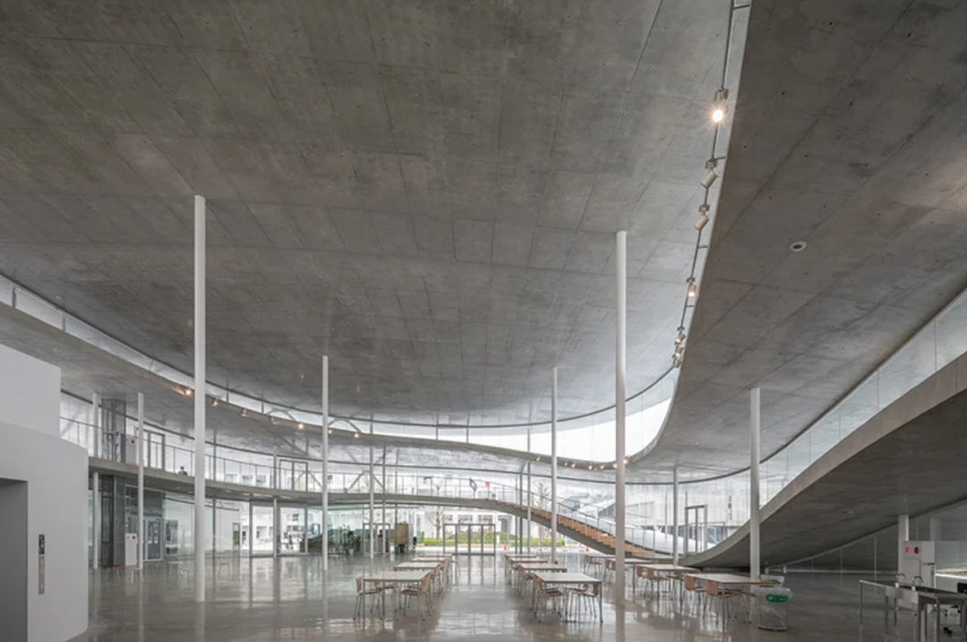 Osaka University of Arts大阪藝術大學藝術科學系館／妹島和世