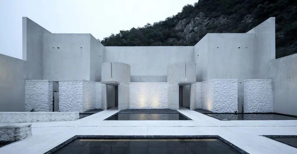 湯山雲夕博物紀溫泉酒店／張雷聯合建築事務所