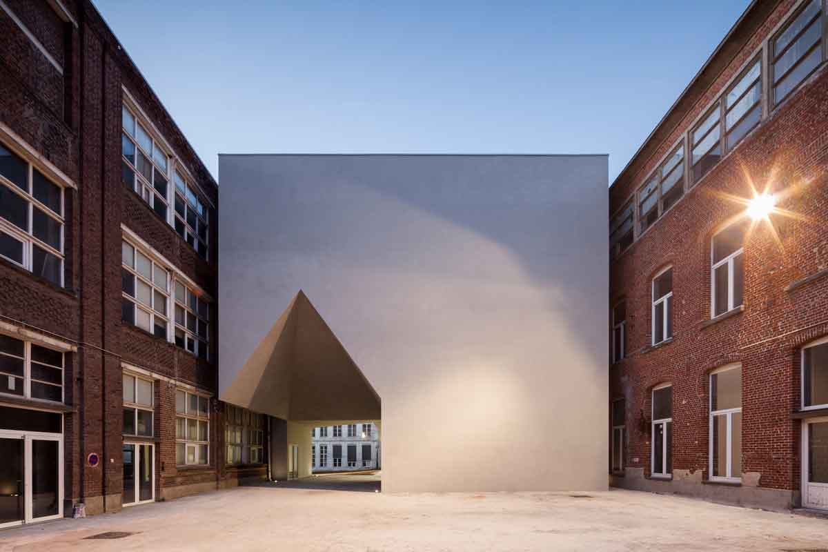 天主教魯汶大學建築學院／Aires Mateus