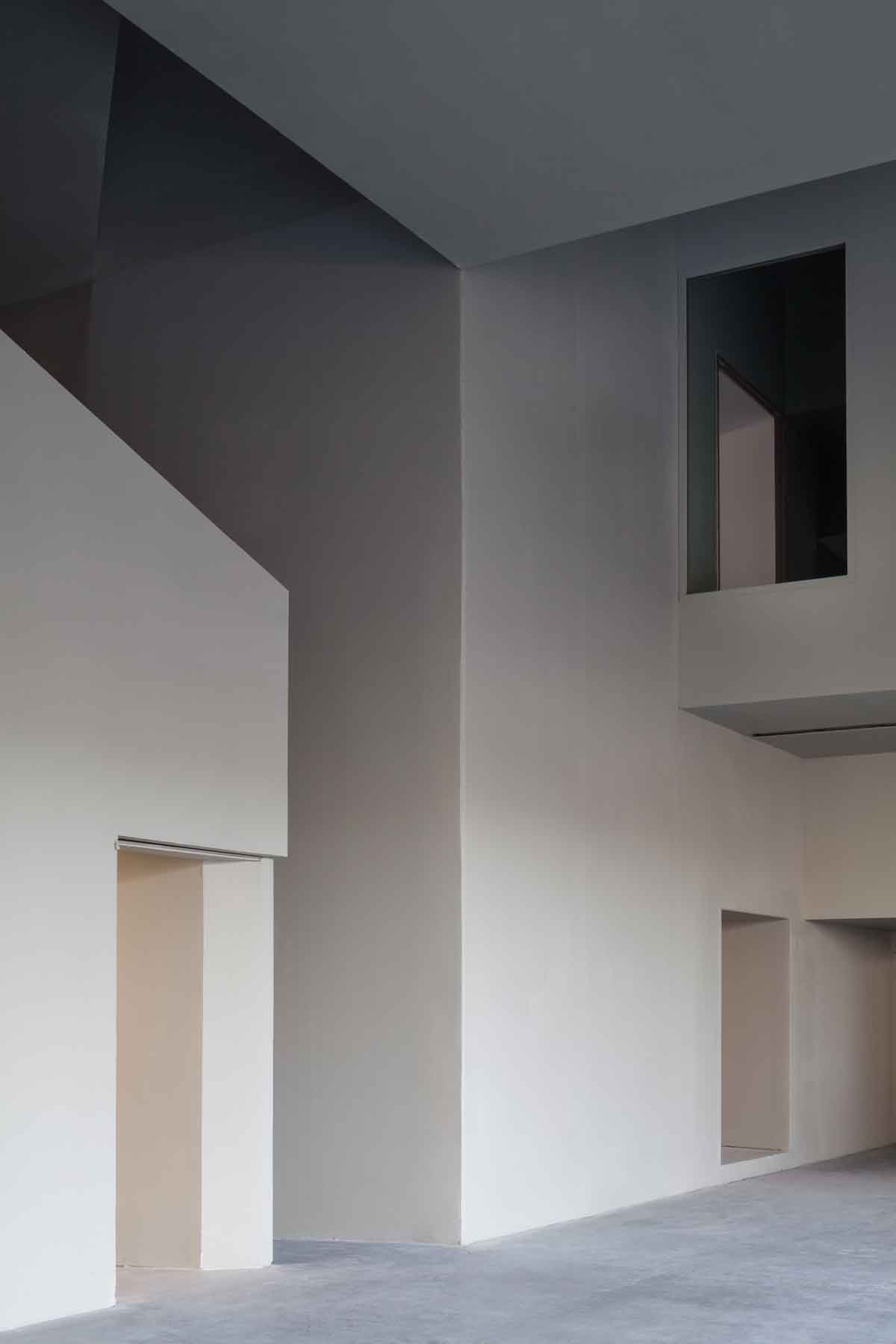 天主教魯汶大學建築學院／Aires Mateus