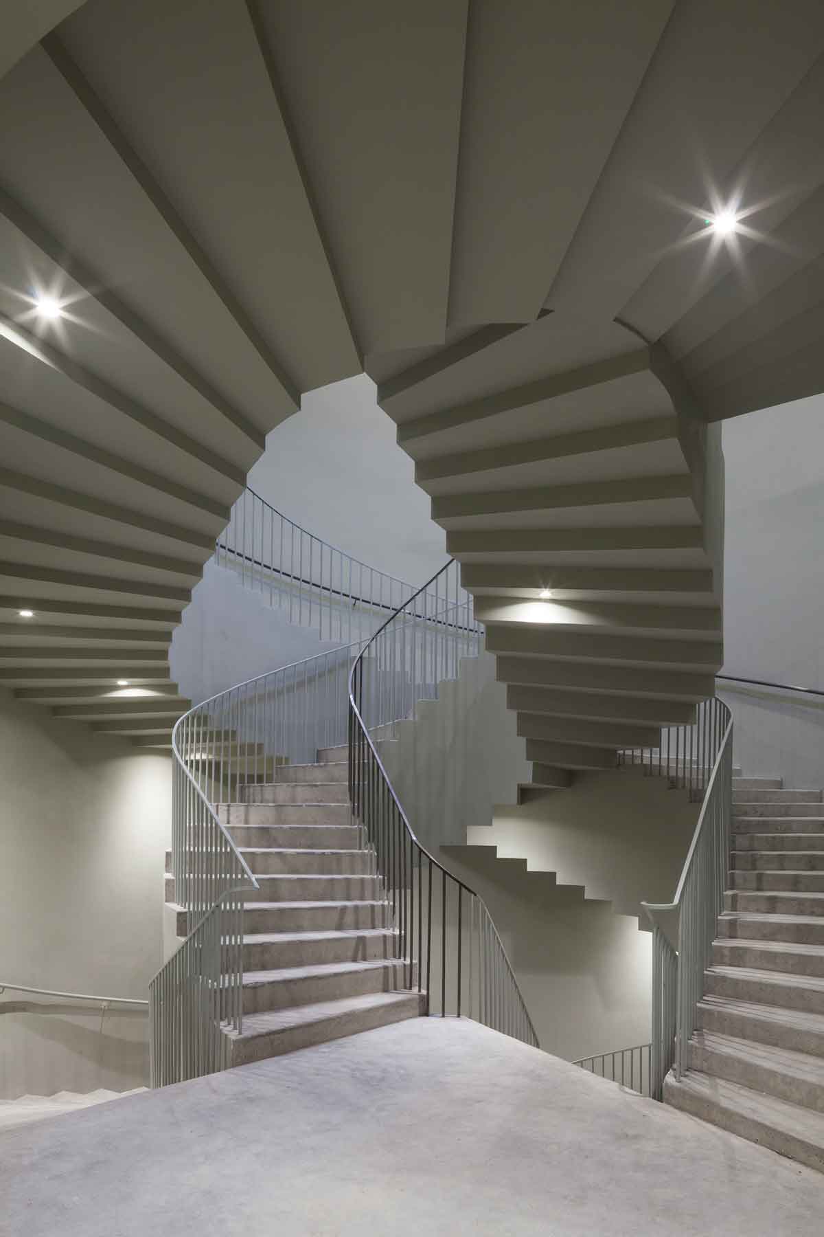 天主教魯汶大學建築學院／Aires Mateus