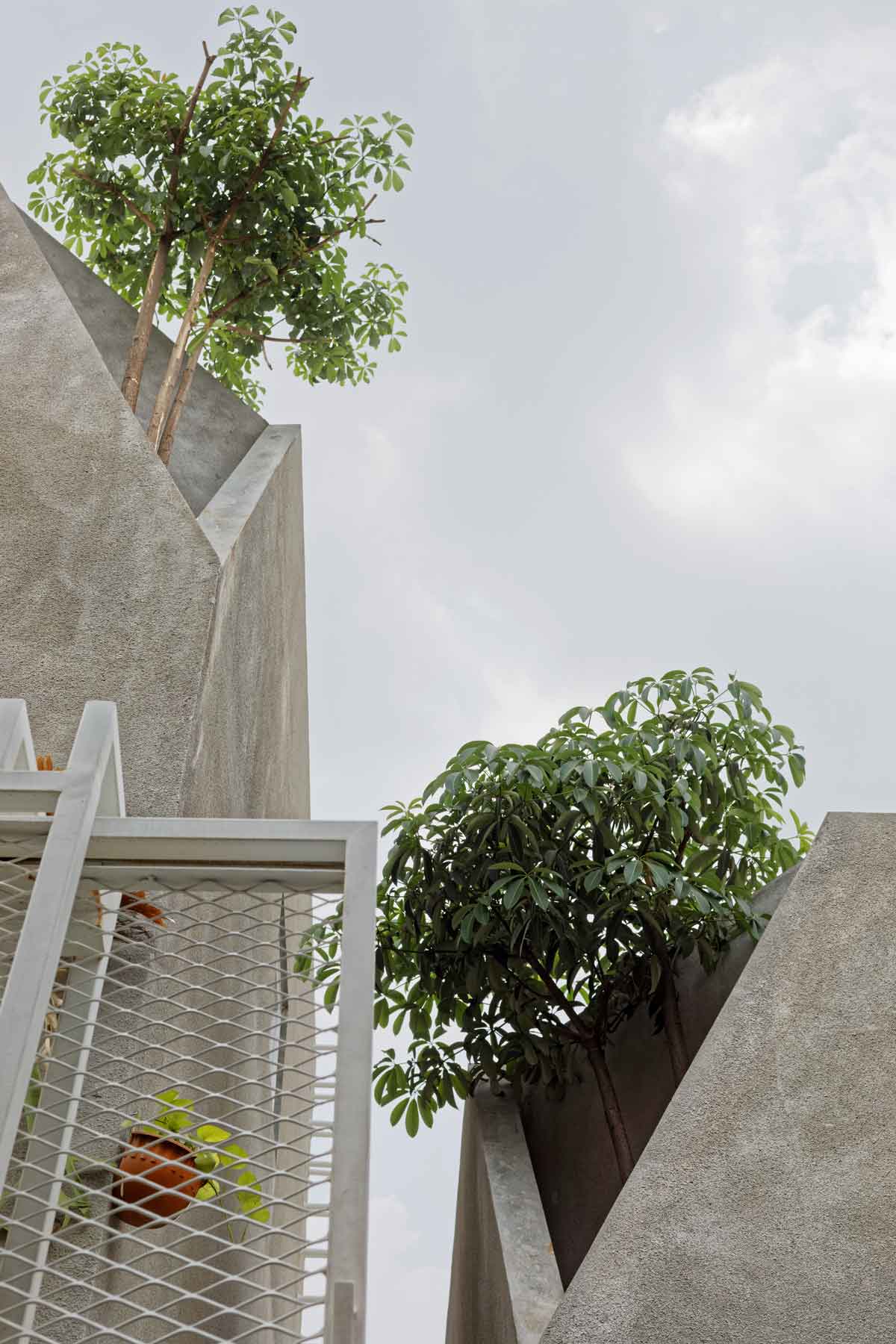 印尼雅加達雙胞胎私人住宅／DELUTION