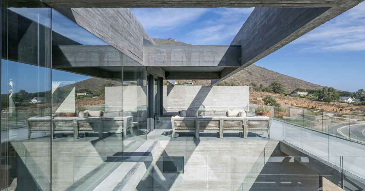 Chile 5 Beams Villa／Polidura Arquitectos