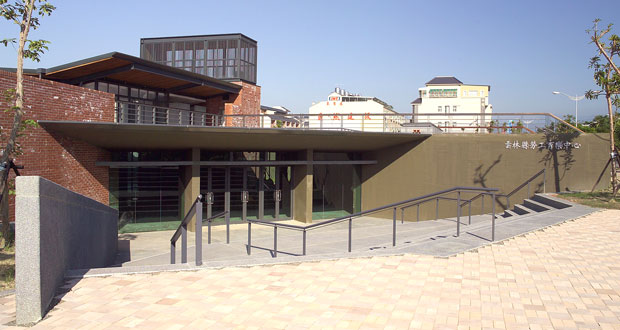 活化之前的雲林勞工育樂中心，廖偉立建築師設計，曾獲頒2009台灣建築獎