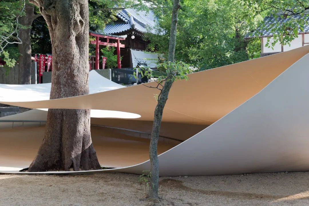 瀨戶內國際藝術祭，小豆島葺田展亭／西澤立衛