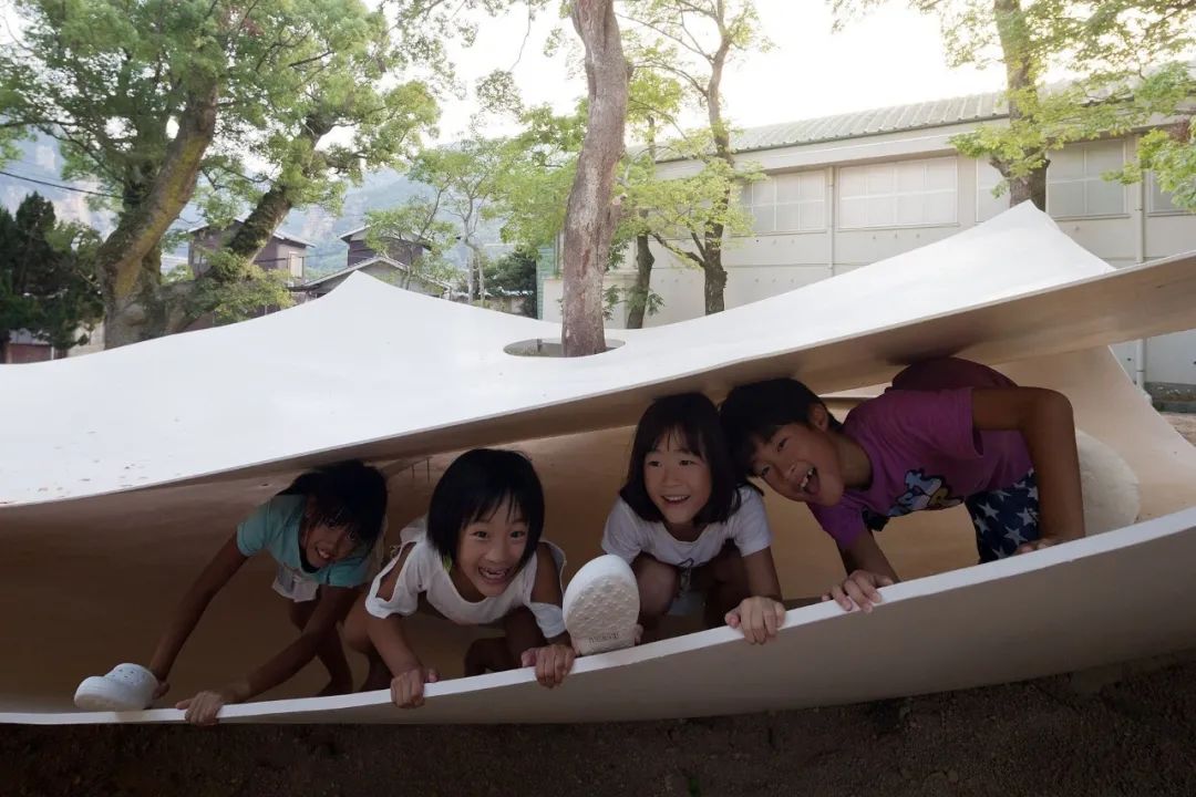 瀨戶內國際藝術祭，小豆島葺田展亭／西澤立衛