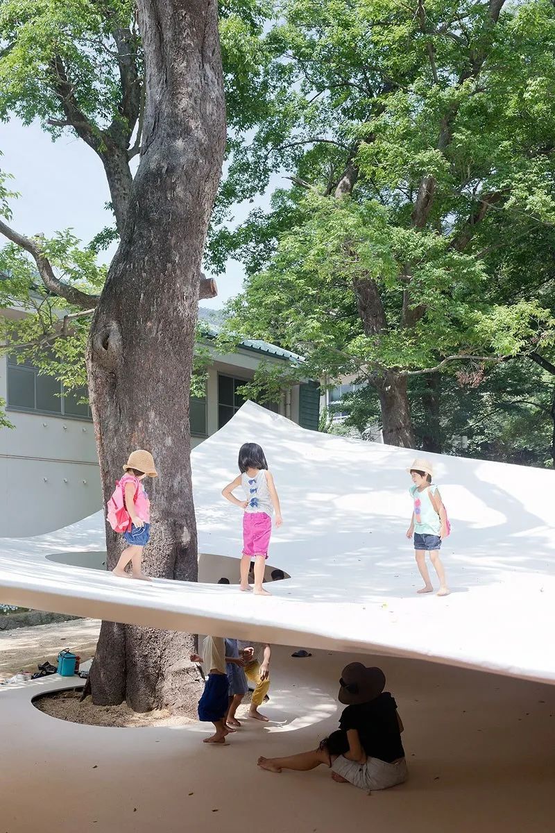 瀨戶內國際藝術祭，小豆島葺田展亭／西澤立衛