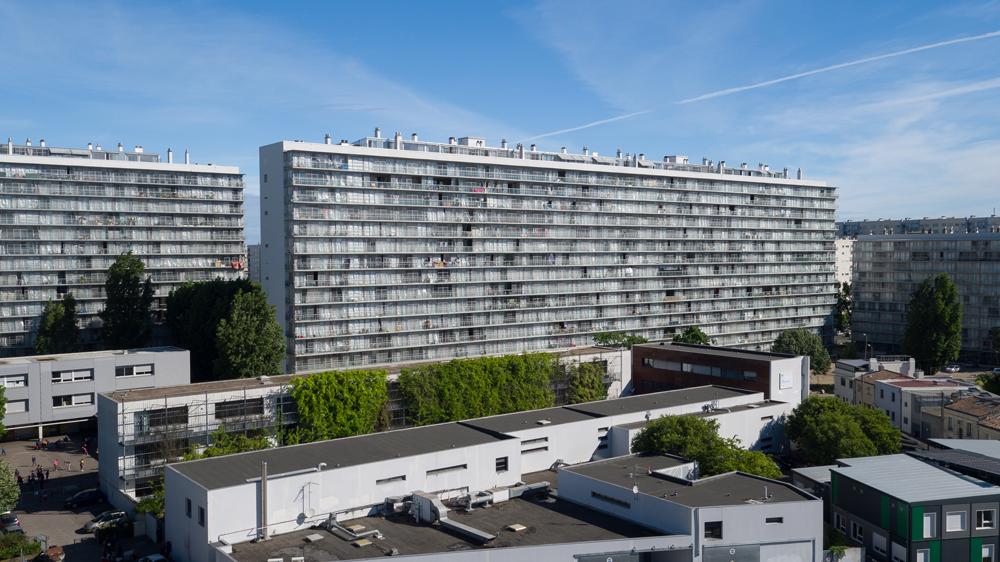 Transformation of G, H, I Buildings, Grand Parc, 530 Units, Social Housing (with Frédéric Druot and Christophe Hutin), photo courtesy of Philippe Ruault 大公園G、H、I 座大樓530套公寓改造,社會住宅 (與弗雷德里克‧德魯沃和克里斯托弗‧胡廷合作),照片由Philippe Ruault提供
