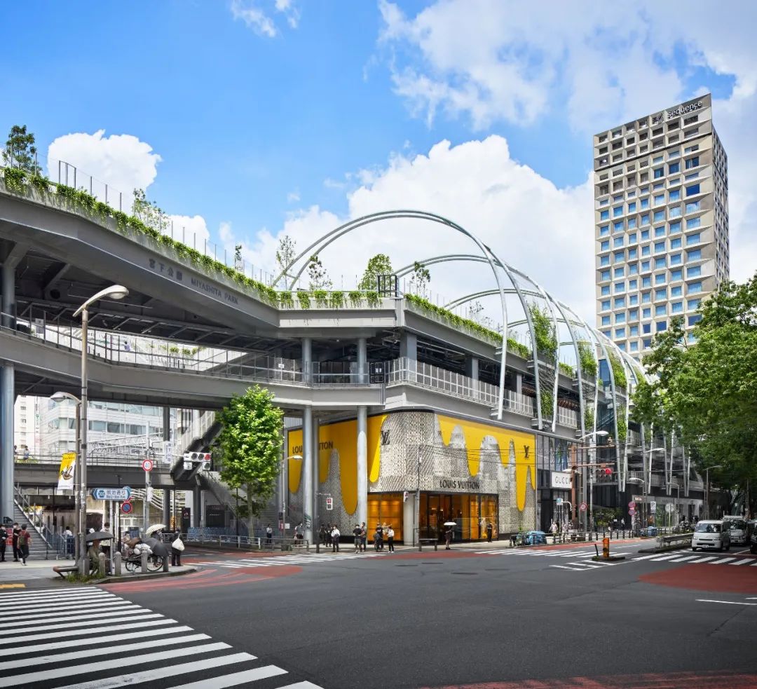 宮下公園不只是公園,購物商場也吸引了奢侈品牌如Louis Vuitton進駐 東京澀谷宮下公園公共空間 Tokyo Shibuya MIYASHITA PARK Public Space/株式會社日建設計 Nikken Sekkei