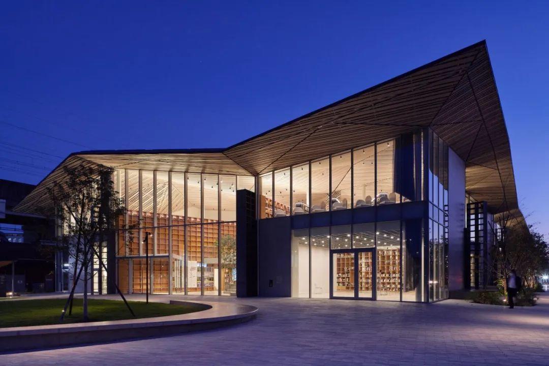 森林圖書館，那須鹽原市圖書館 / Urban Architecure Office＋伊藤麻理