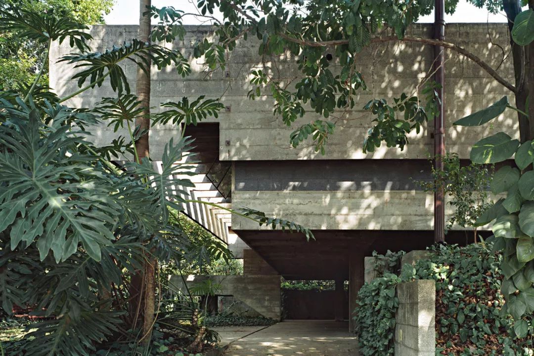 Casa de Rocha 達‧洛查自宅／Paulo Mendes da Rocha ©Leonardo Finotti